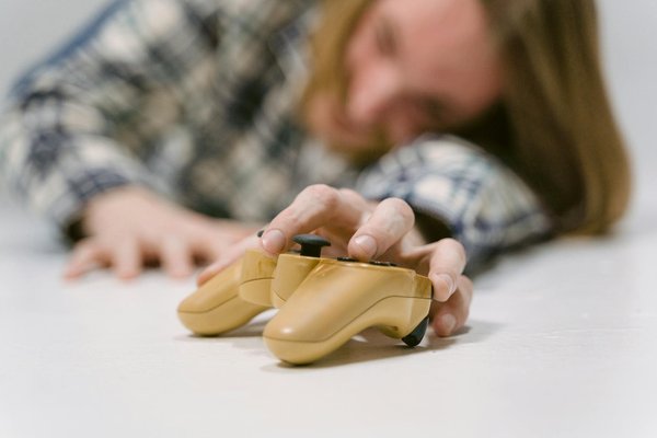 Unsettling Audio Experiences: Leveraging Adaptive Sound Design to Intensify Horror Game Immersion